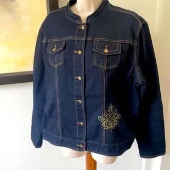 Chicos Platinum Women’s Size 2 Jean Jacket Blue Dark Wash Denim Embellished - Picture 1 of 12
